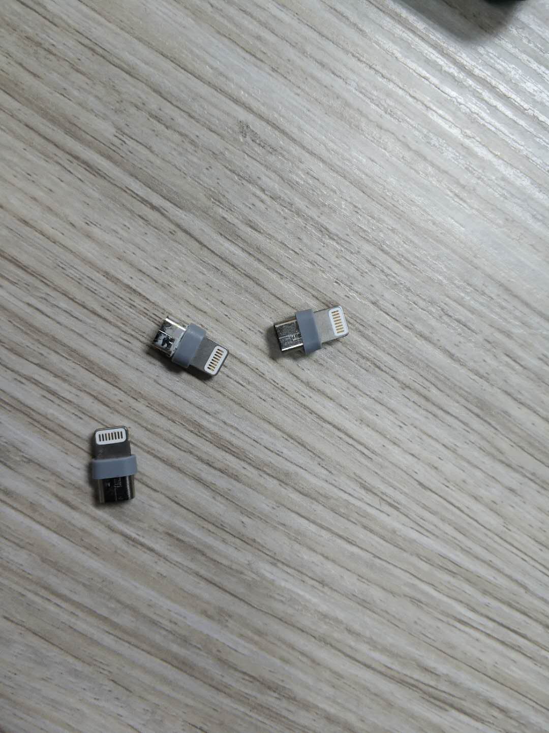蘋果硅膠數據線,硅膠充電線,硅膠,膠水